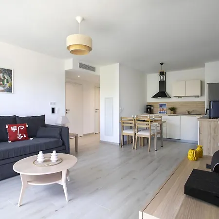 Seaside View-2 By Interhome Saint-Laurent-du-Var